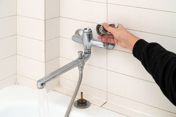 Leaky Bathtub Repair in Sevierville